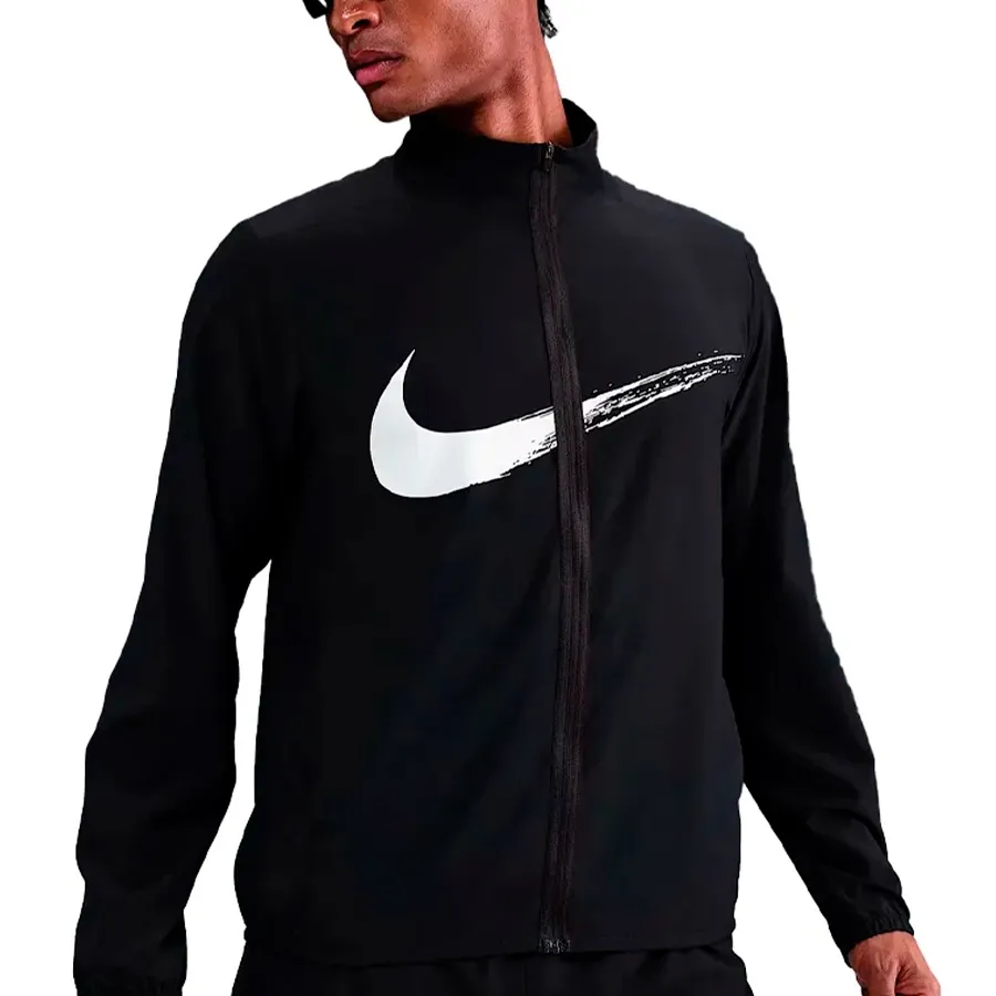 Imagen 0 de 3 de Campera Nike Form-NEGRO