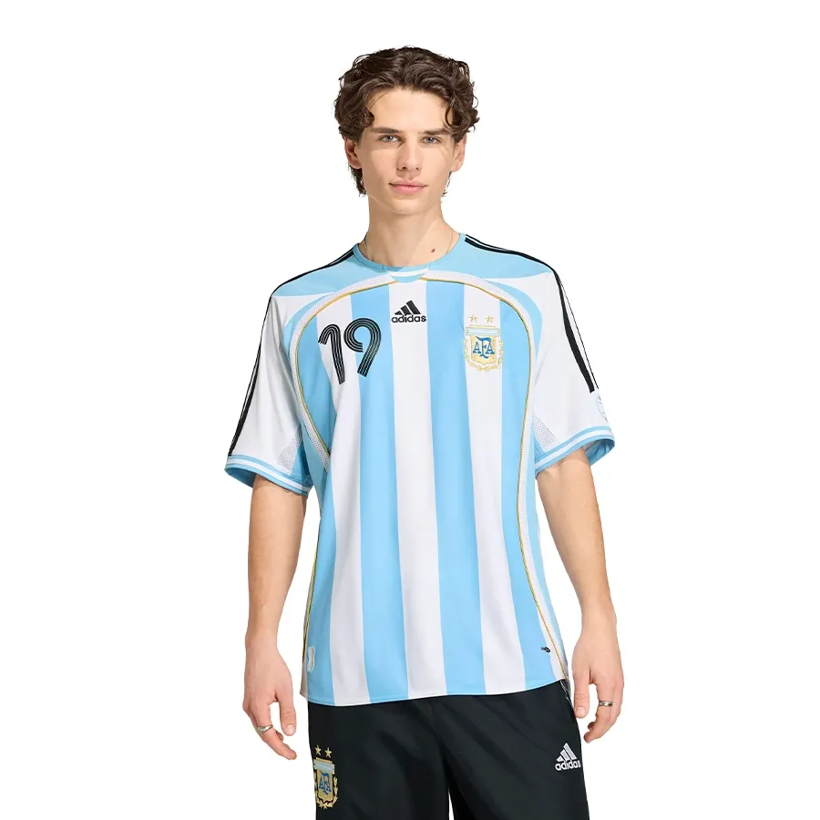Imagen 0 de 6 de Camiseta adidas Titular Selección Argentina 2006 Messi Afa-BLANCO/CELESTE/NEGRO