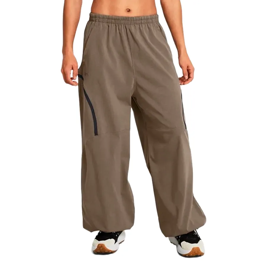 Imagen 0 de 4 de Pantalón Under Armour Unstoppable Vent-GRIS