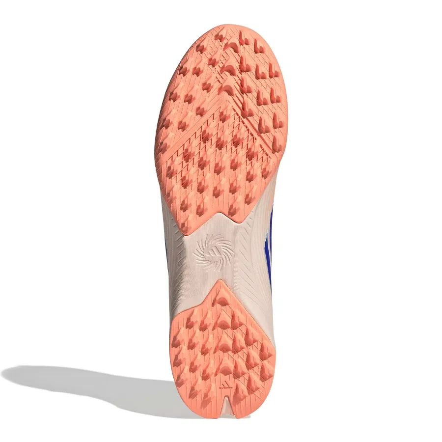 Imagen 4 de 7 de Botines adidas F50 Sparkfusion League Tf-NUDE/CORAL/AZUL