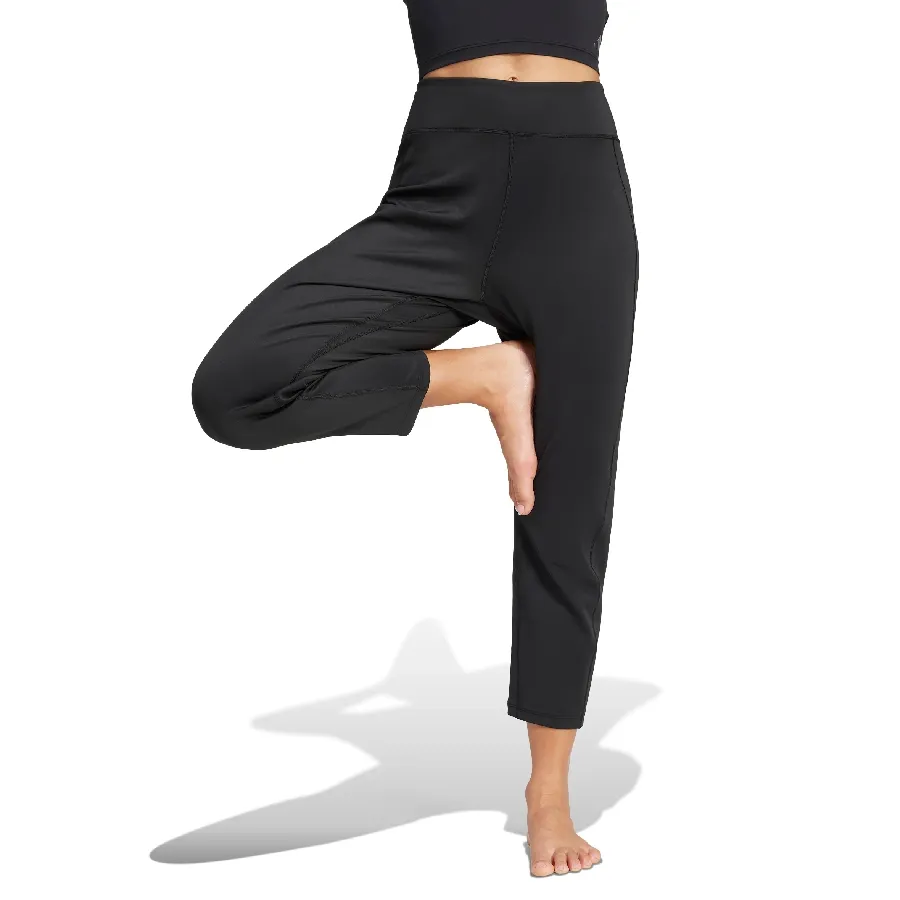 Imagen 0 de 5 de Pantalón adidas All Me Yoga Essentials-NEGRO