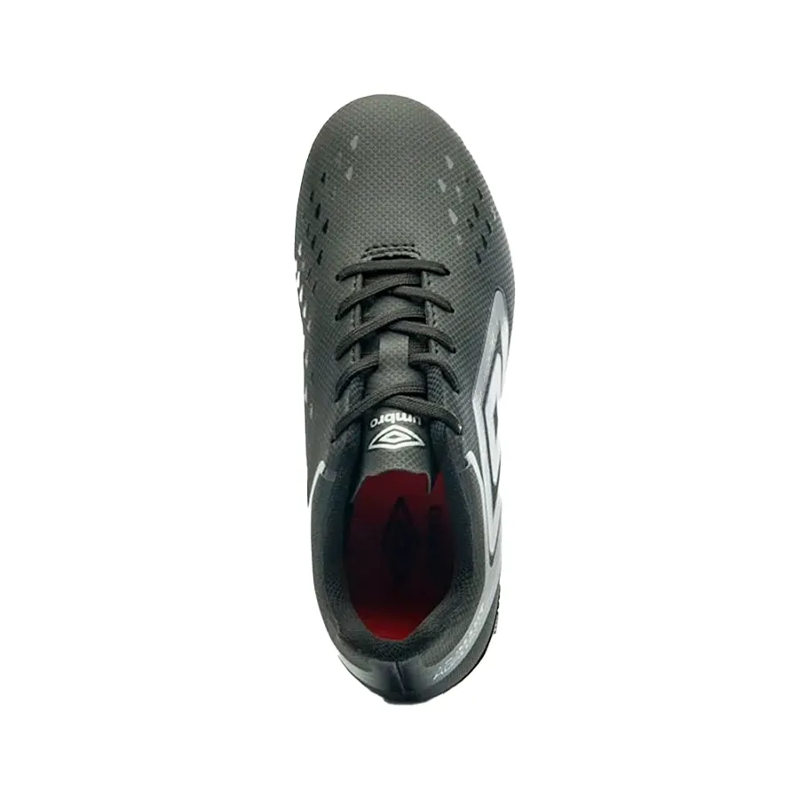 Imagen 2 de 6 de Botines Umbro Campo Adamant Top Speed Jr-NEGRO/PLATA