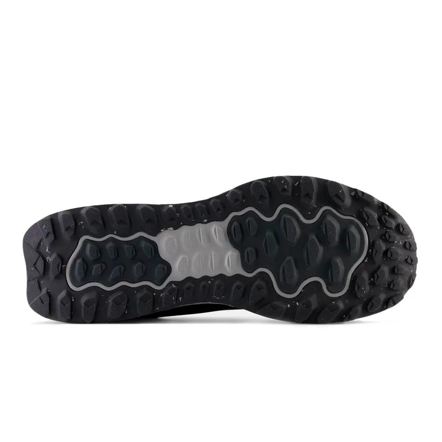 Imagen 4 de 5 de Zapatillas New Balance Fresh Foam Garoé-NEGRO/GRIS