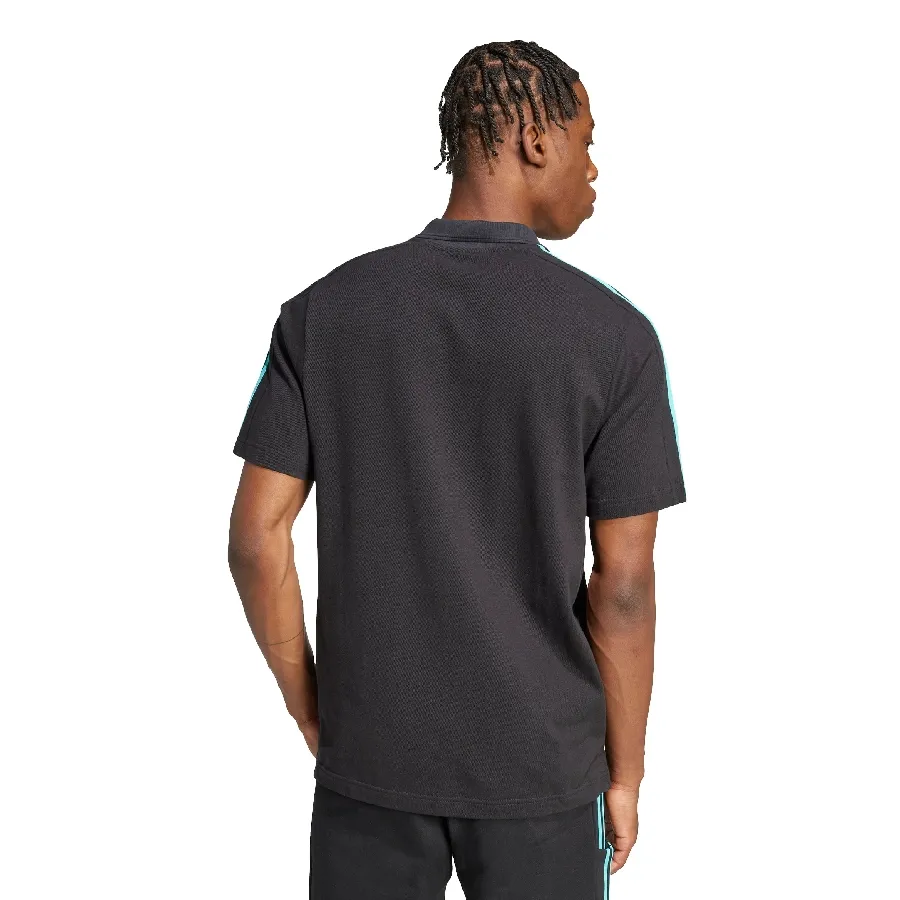 Imagen 1 de 5 de Remera adidas Chomba ADN Mercedes - AMG Petronas Formula Uno Team-NEGRO/TURQUESA