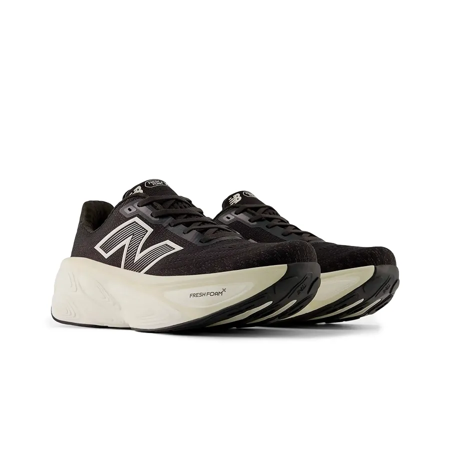 Imagen 1 de 5 de Zapatillas New Balance Fresh Foam X More v5-NEGRO/HUESO