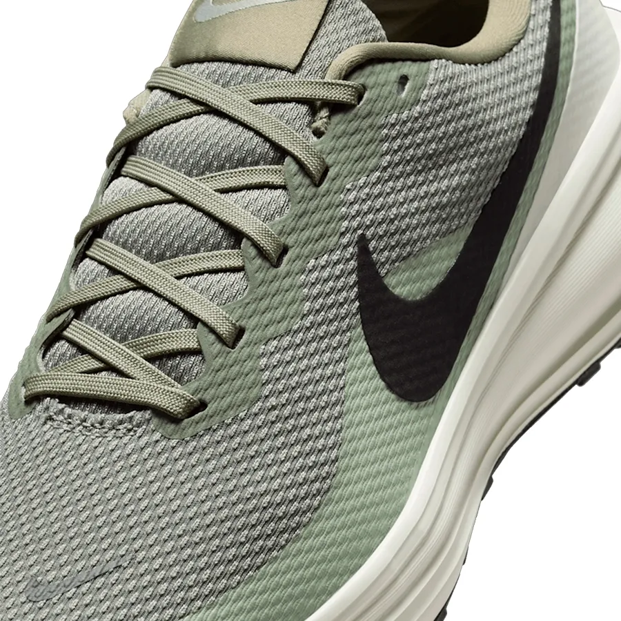 Imagen 5 de 7 de Zapatillas Nike Revolution 8-OLIVA/NEGRO