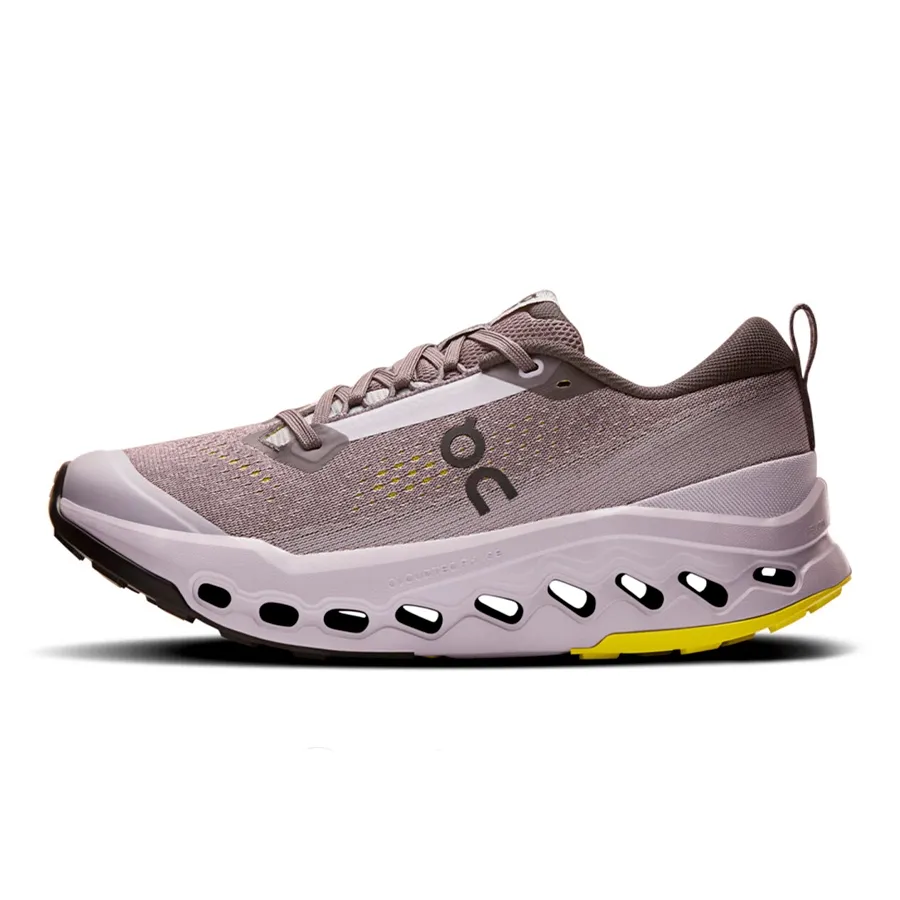 Imagen 2 de 6 de Zapatillas On CloudSurfer Trail 2-GRIS