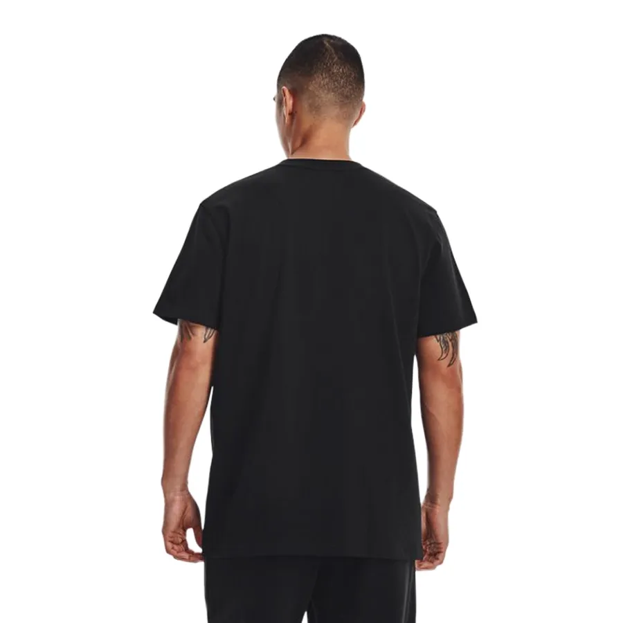 Imagen 1 de 5 de Remera Under Armour Embroidered Heavyweight-NEGRO