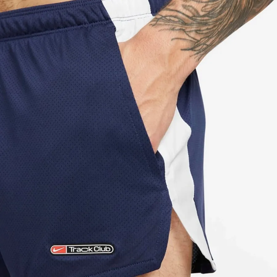 Imagen 2 de 6 de Nike Shorts  Track Club-MARINO/BLANCO