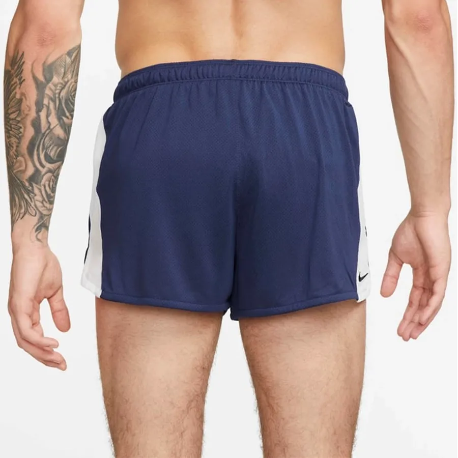 Imagen 1 de 6 de Nike Shorts  Track Club-MARINO/BLANCO
